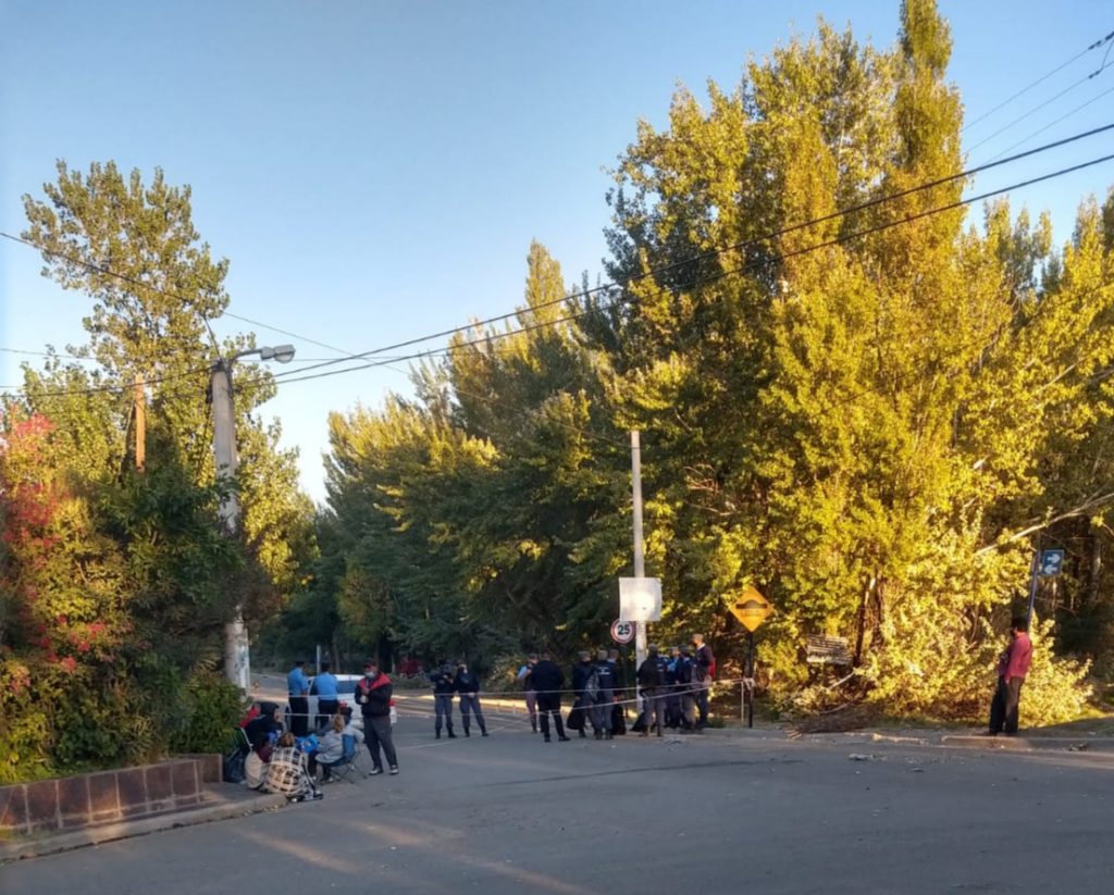 Finalizó la toma de la chacra en Valentina Sur