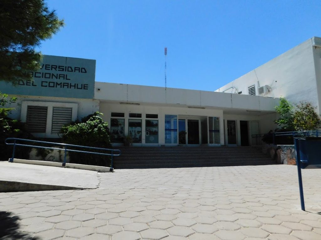 La Universidad Nacional del Comahue no cierra ni se achica
