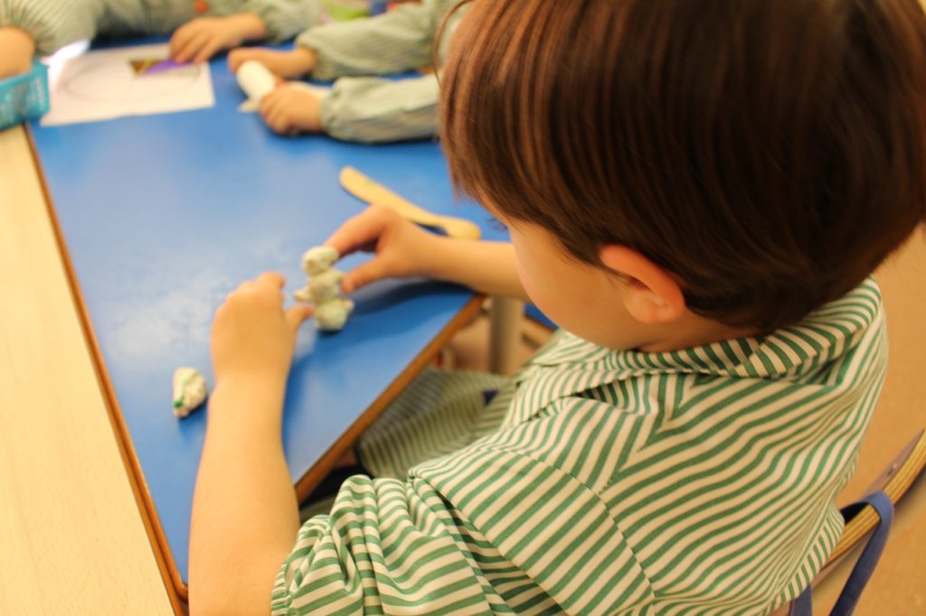 ¿Qué señales debemos tener en cuenta ante un posible caso de abuso infantil?