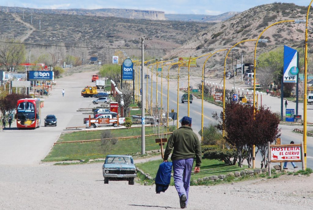 La fibra óptica llega a las oficinas de atención pública en Piedra del Águila