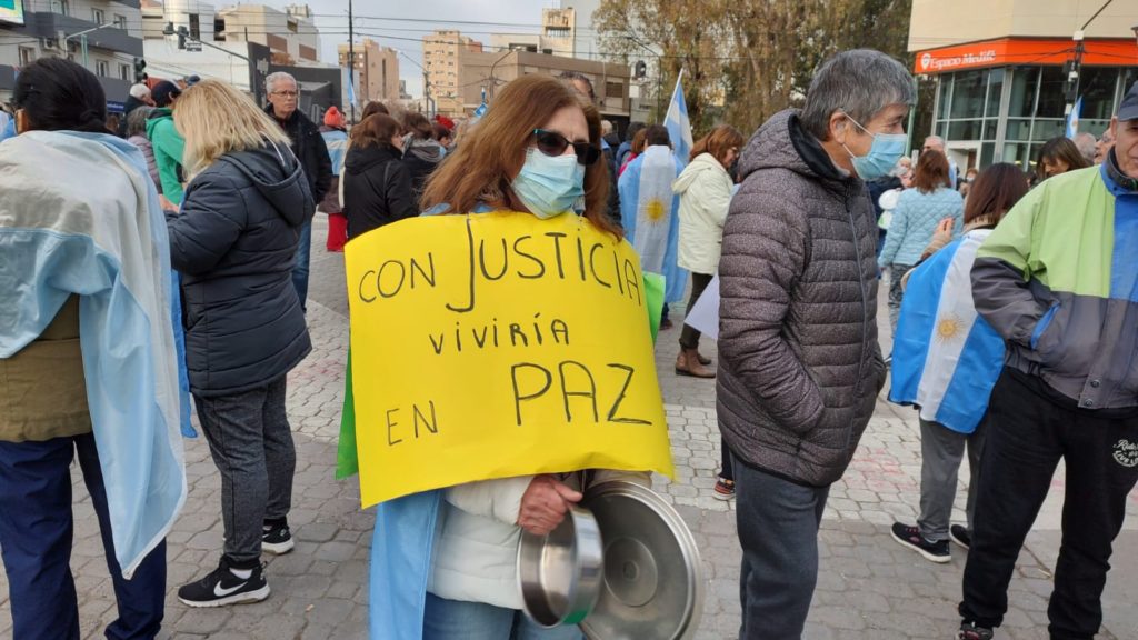 #9J: El Argentinazo se concentró en el monumento a San Martín