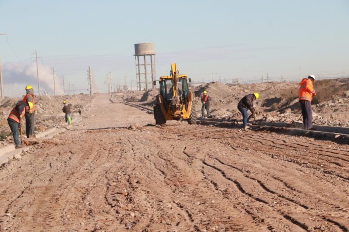 Comenzó la pavimentación de la avenida Soldi