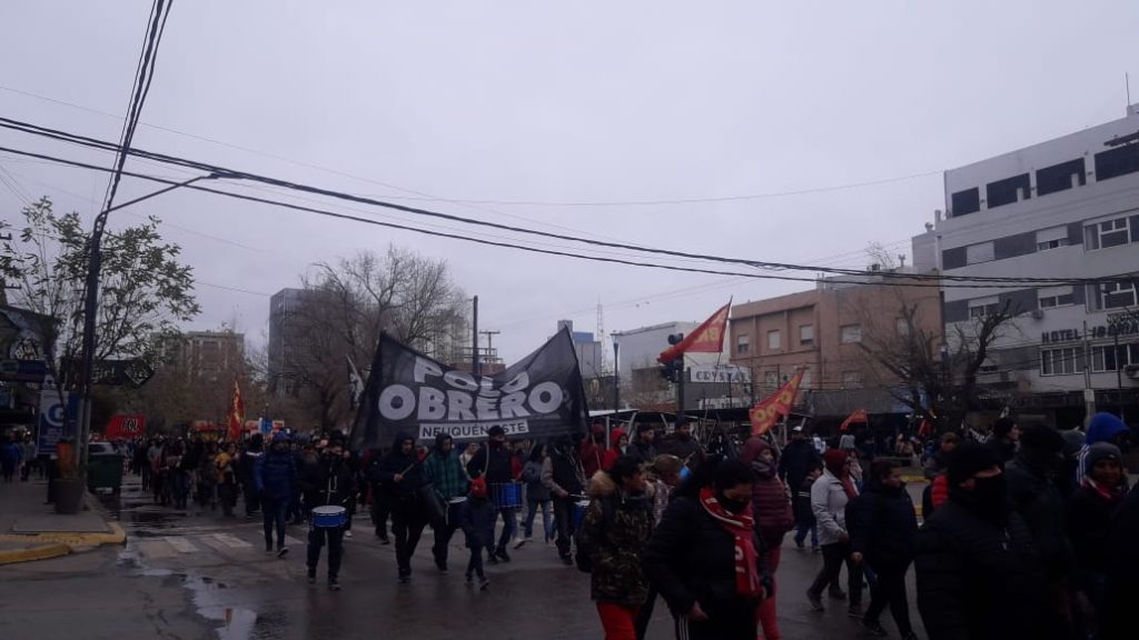 Diferentes movimientos sociales marcharon contra las políticas de Fernández