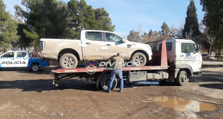 Prófugo de la Justicia quiso cometer un robo en El Chañar con una camioneta sustraída en Campo Grande