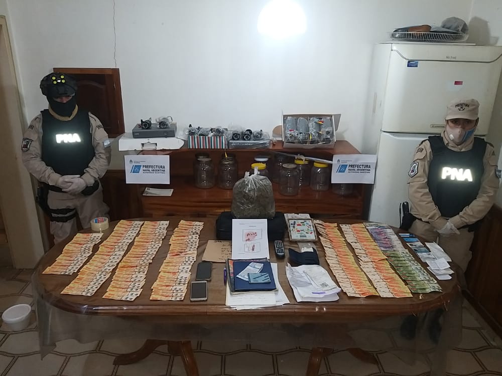 Encuentran drogas y mujeres explotadas en seis allanamientos en Neuquén