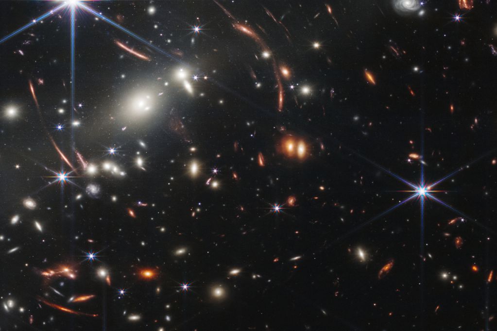 La NASA dio a conocer la primera y más profunda imagen del universo