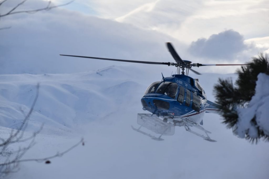 Asisten a crianceros por el temporal de nieve y bajas temperaturas