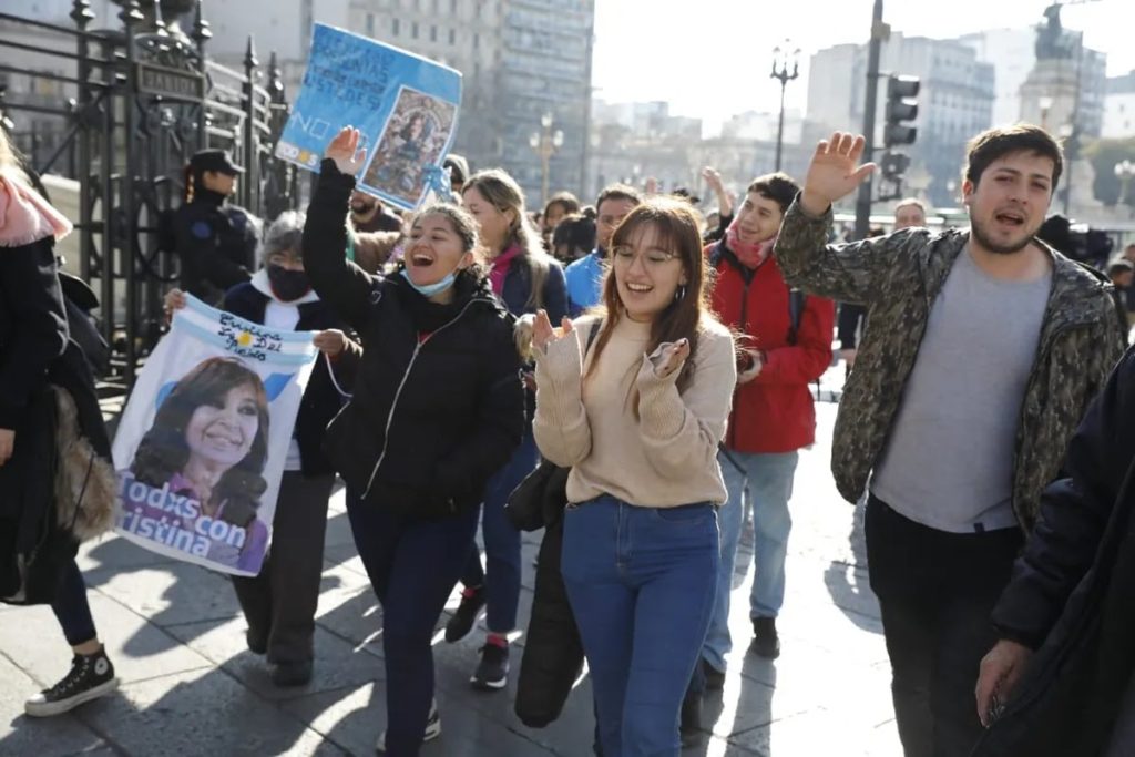 Convocan a movilizaciones en Rosario y Santa Fe en apoyo a Cristina