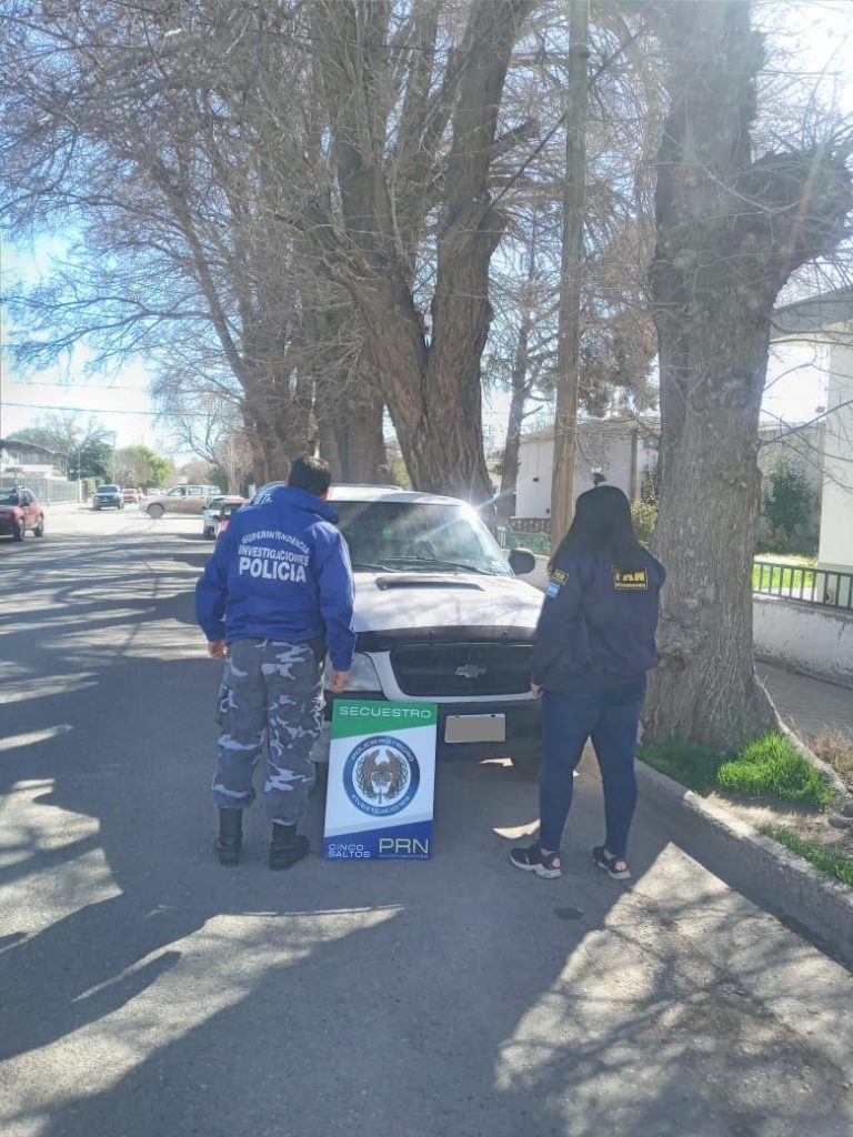 Secuestran una camioneta en Centenario que era utilizada para robar en Río Negro