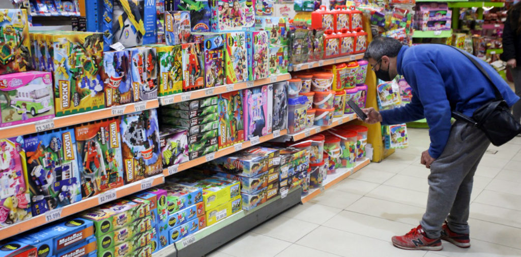 Retiraron de los comercios neuquinos 1200 juguetes que presentan un peligro para la salud