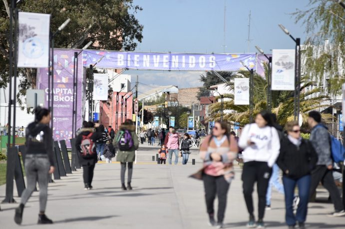 Pasaron más de 350.000 personas por la Feria del Libro