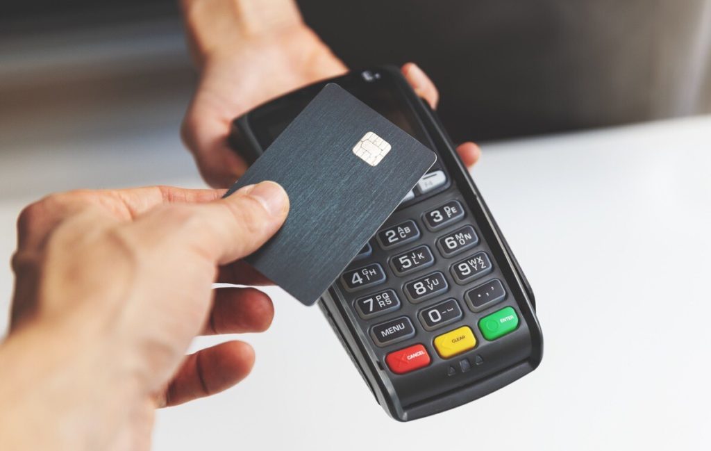 Campaña informativa sobre la manipulación de tarjetas de crédito y débito