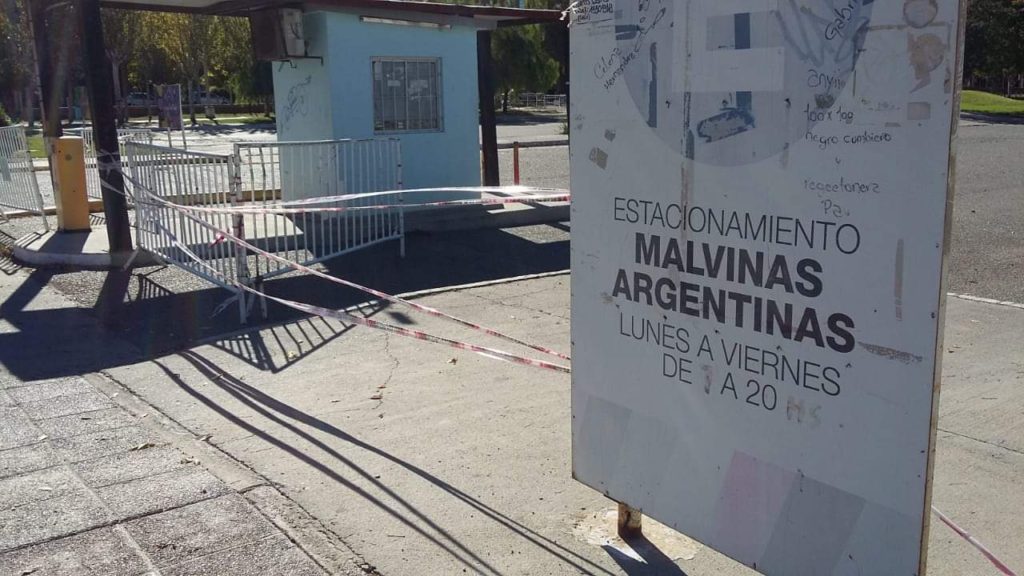 La playa de estacionamiento de los veteranos de Malvinas vuelve a funcionar