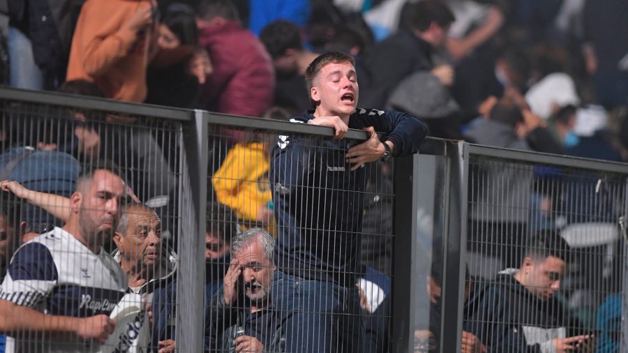 Murió un hincha de Gimnasia durante los incidentes en La Plata