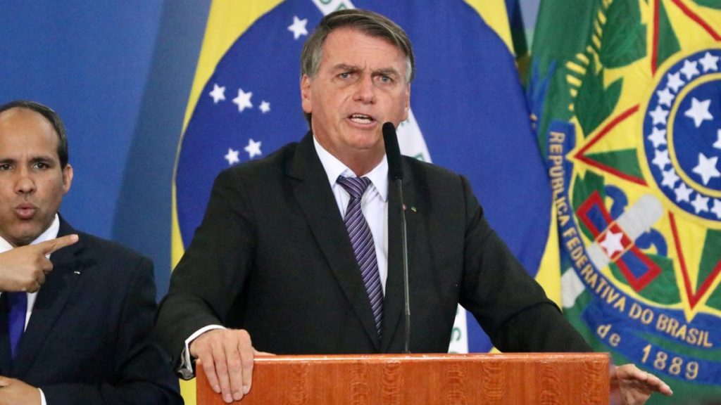Bolsonaro denuncia irregularidades y un sector del gobierno pide suspender las elecciones