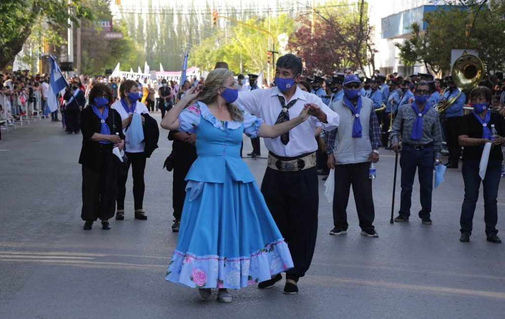 Centenario ultima detalles para el desfile de los 100 años