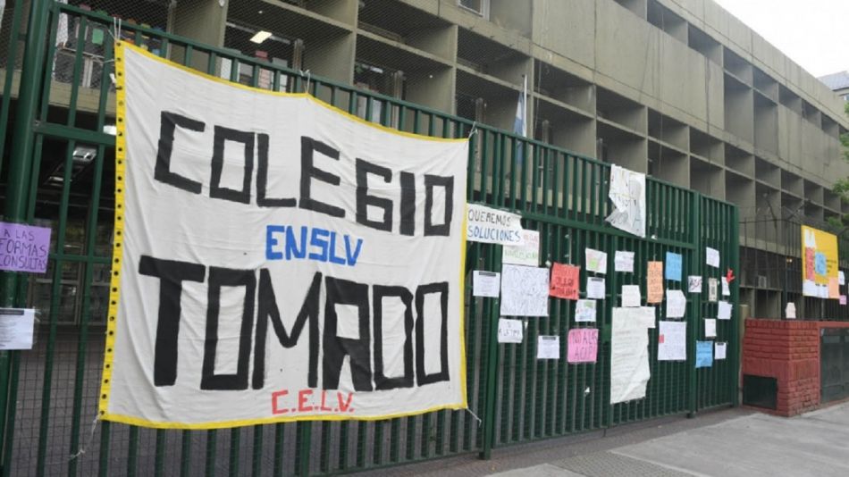 El gobierno porteño denunció penalmente a 366 padres por los colegios tomados