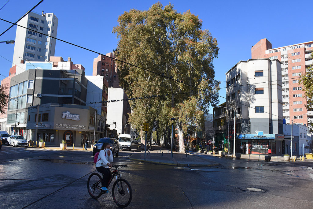 Comerciante se defendió de un robo a los tiros en pleno centro