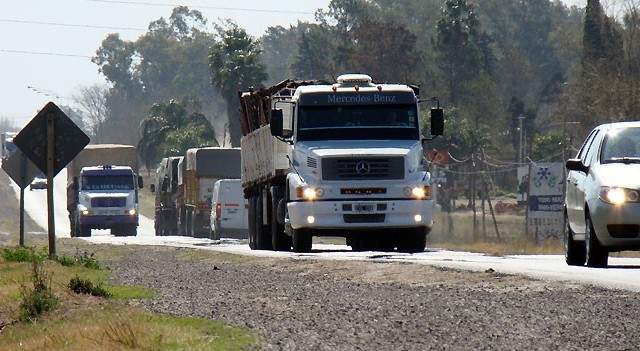 Un camionero fue infraccionado por realizar maniobras indebidas