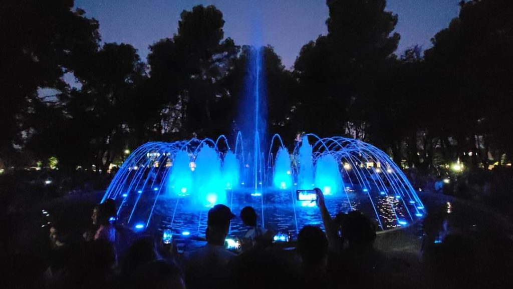 Centenario inauguró la remodelación de la histórica plaza San Martín