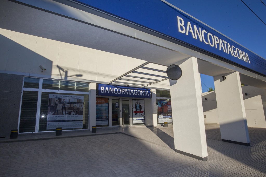 Estatales rionegrinos denunciaron el vaciamiento de varias cuenta bancarias