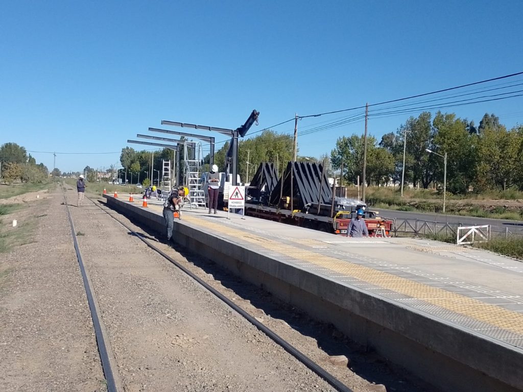 La próxima semana se habilitan más paradas del Tren del Valle