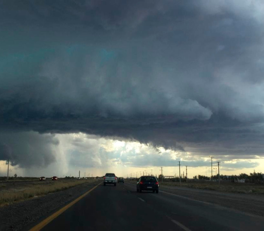 Fuertes tormentas complican a la zona norte y centro de Neuquén