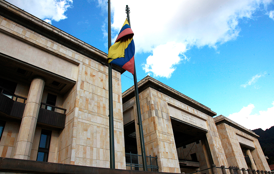 La Corte Suprema de Colombia se pronunció a favor del «poliamor»