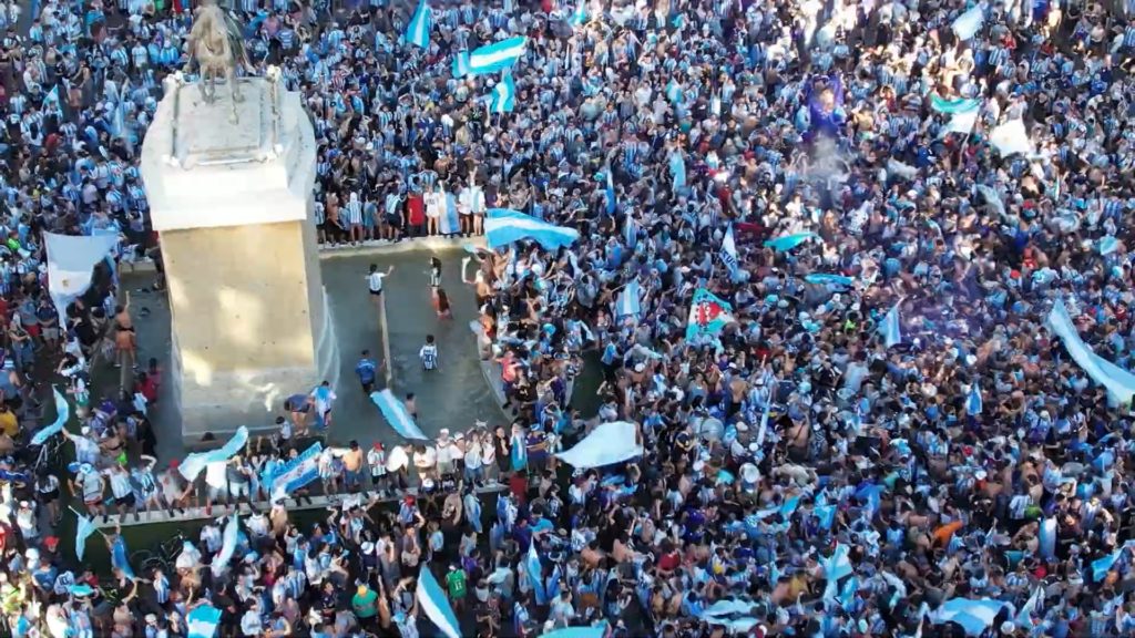 La muni retiró dos camiones llenos de basura tras los festejos mundialistas