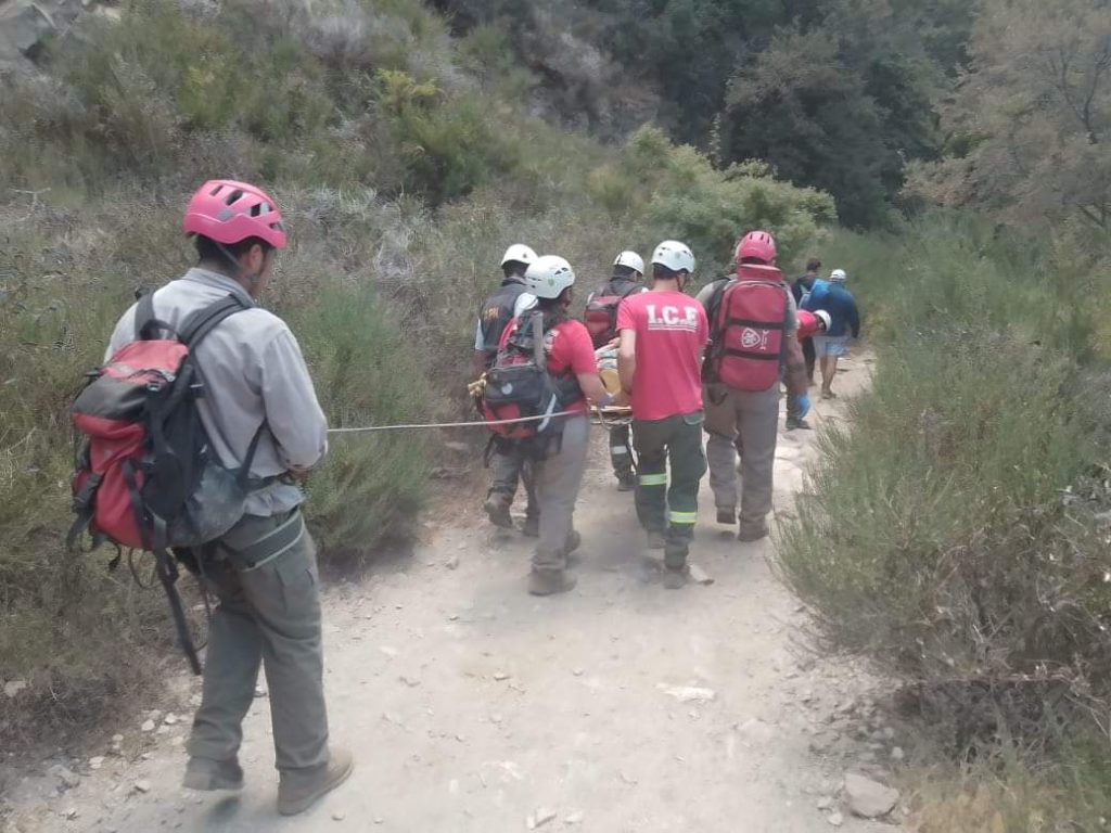 Rescataron a un mujer en el camino al Mirador Bandurrias