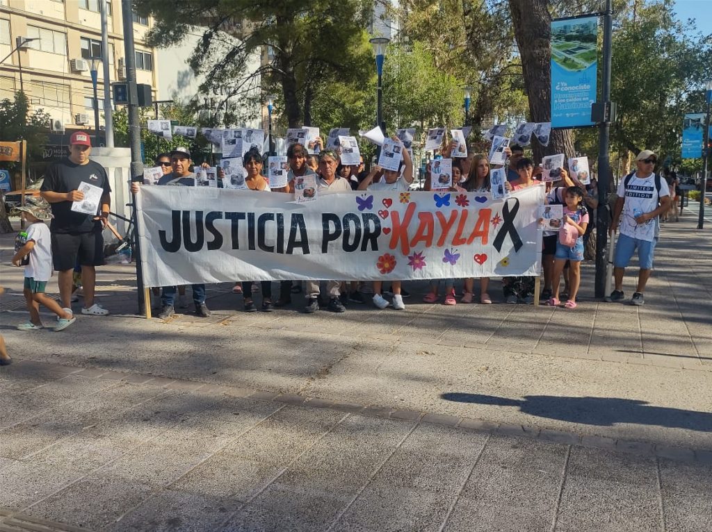 Familiares de Kayla piden justicia y advierten por violencia de género detrás de la tragedia