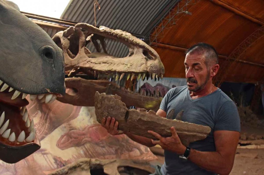 Murió el reconocido paleontólogo Jorge Calvo