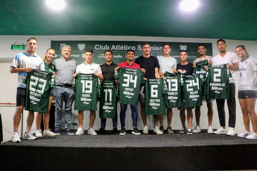 Sarmiento es el primer equipo de fútbol argentino con camisetas sustentables