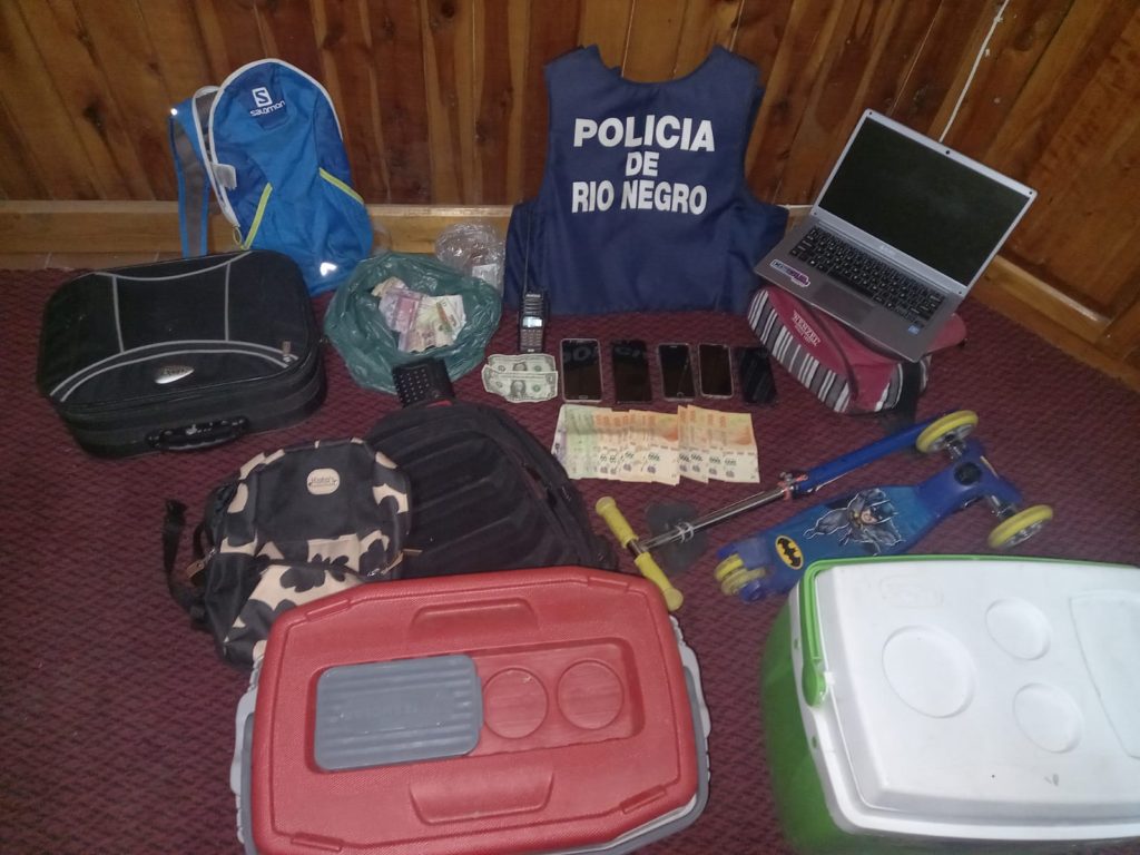 Ladrón de Chubut utilizaba un inhibidor y robaba autos estacionados en El Bolsón