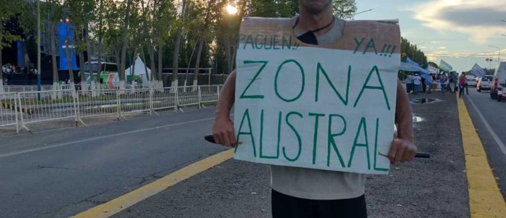 Policías retirados piden la Zona Austral con un corte en la Ruta 22