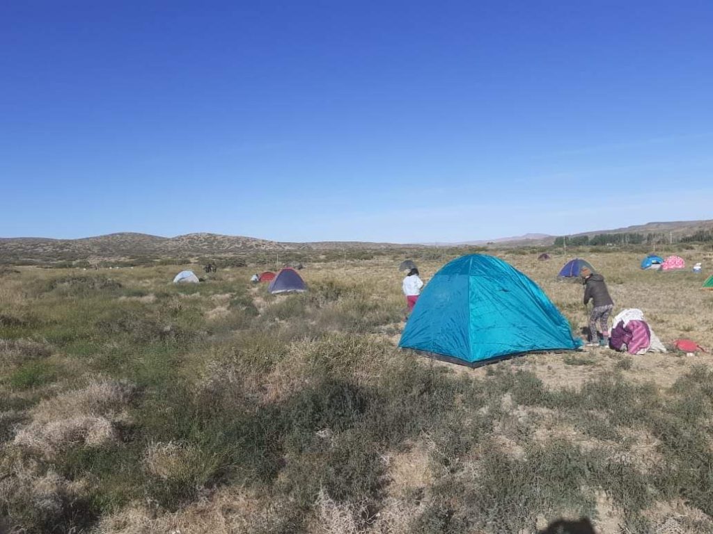 Unas 31 familias se instalaron en un terreno vacio en Piedra del Águila