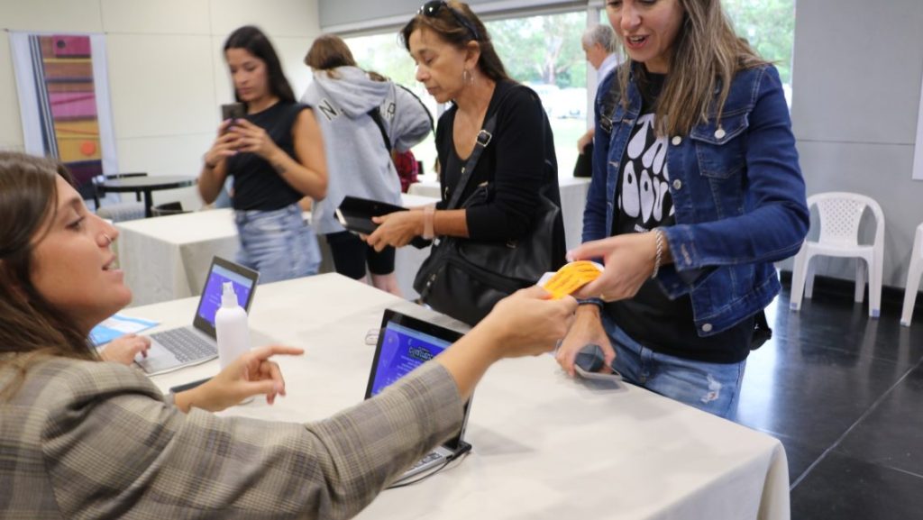 Sino retiraste tu pulsera de la Fiesta de la Confluencia todavía tenes tiempo de hacerlo