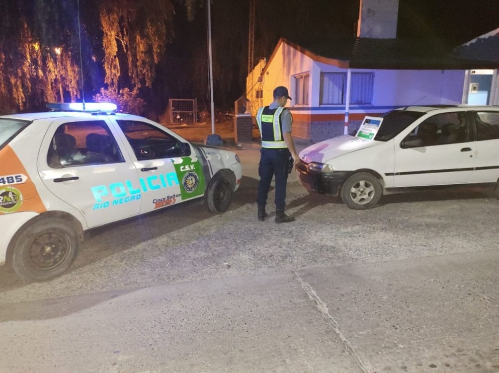 Sin miedo a nada: Conducía borracha, guardaba cocaína y marihuana en el auto