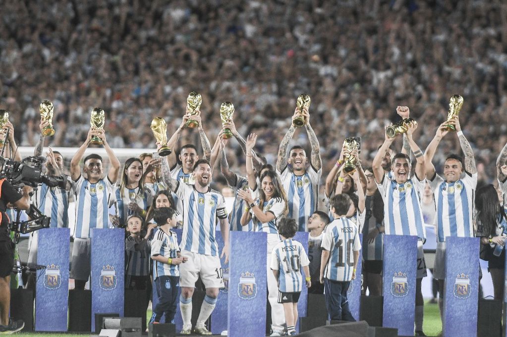 Unos felices y otros estafados, la experiencia de los hinchas del Valle en la fiesta de la Scaloneta