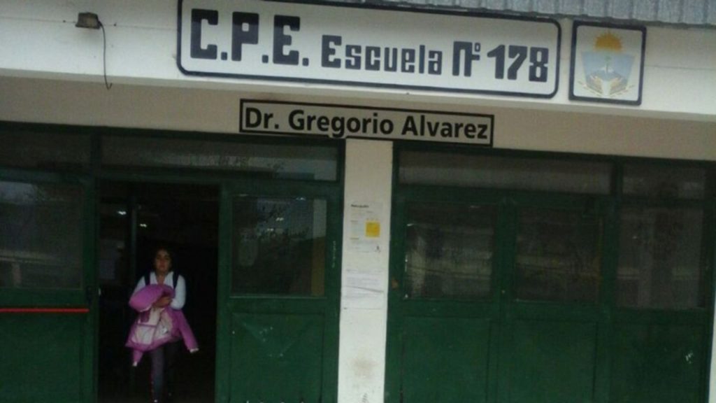 La comunidad educativa de la Escuela 178 reclama por el inicio de clases