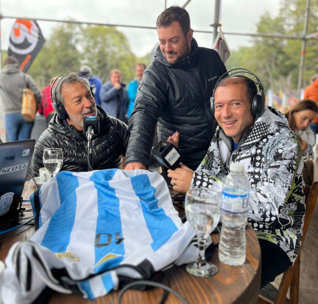 Gutiérrez invitó a los campeones del mundo a visitar la cordillera