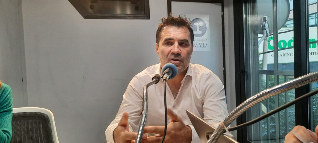 Martínez: «El MPN siempre te va comprando dirigentes»