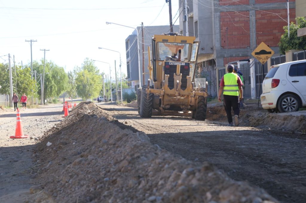 Comienzan obras que solucionarán inundaciones en Altos del Limay