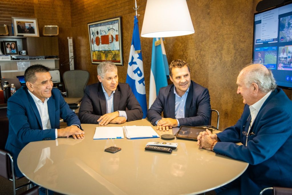 YPF proyecta una inversión millonaria en la cuenca neuquina para el 2023