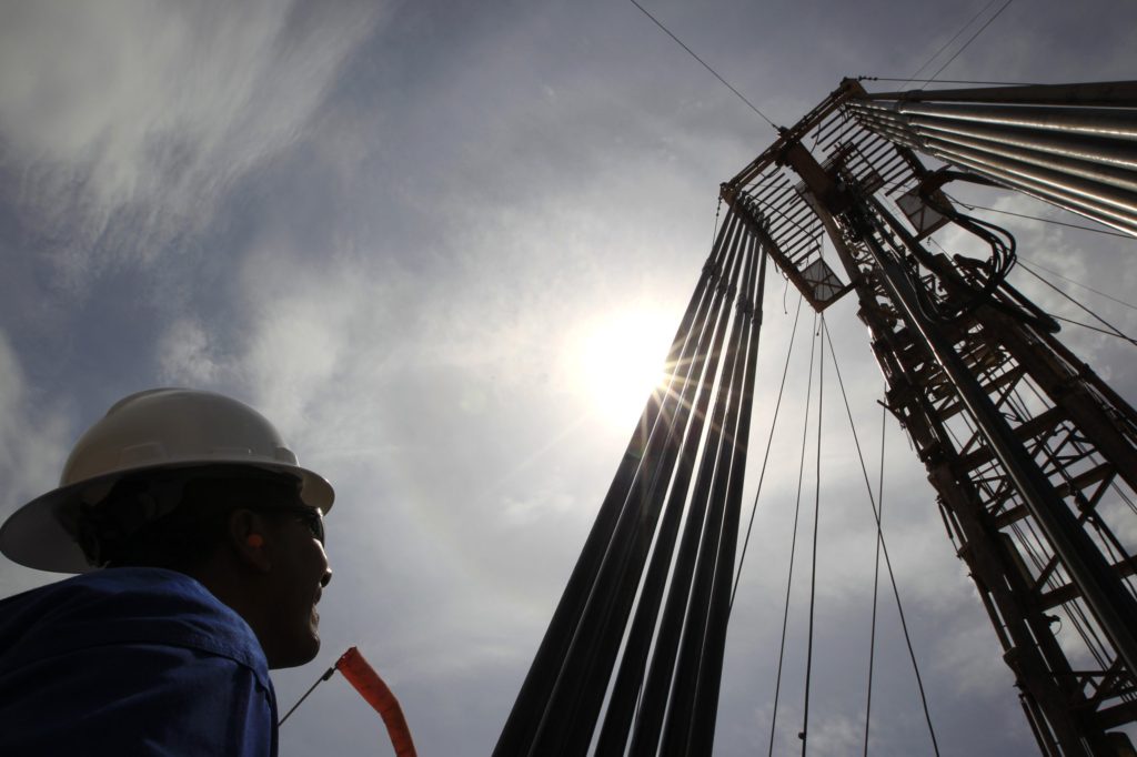 Trabajadores denuncian que las petroleras no cumplen con la conciliación obligatoria y analizan un nuevo paro