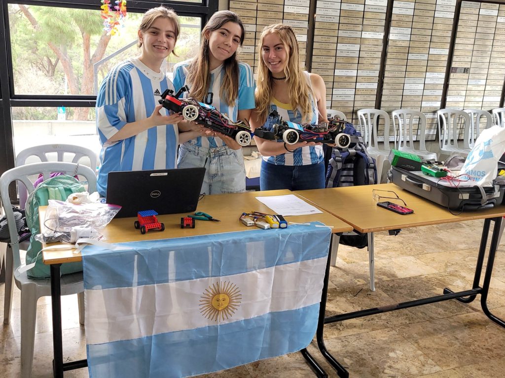 Vamos las pibas: Jóvenes argentinas se consagraron campeonas del Robotraffic en Israel