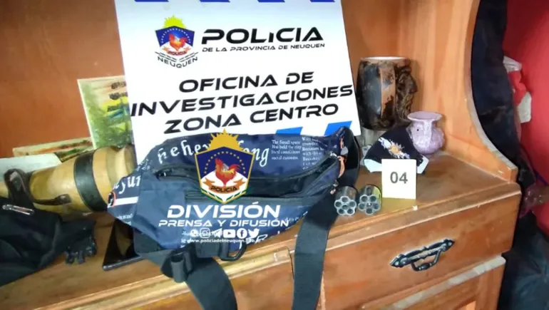 Cinco detenidos, secuestro de armas y drogas tras una pelea en Gregorio Álvarez