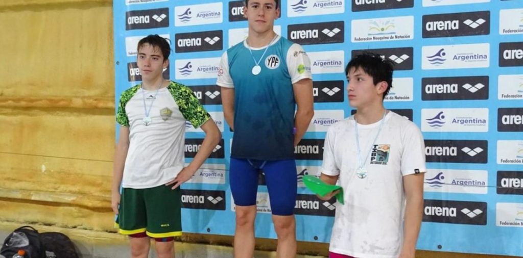 Alta Barda se corona en torneo de natación 2023 con gran actuación de sus nadadores