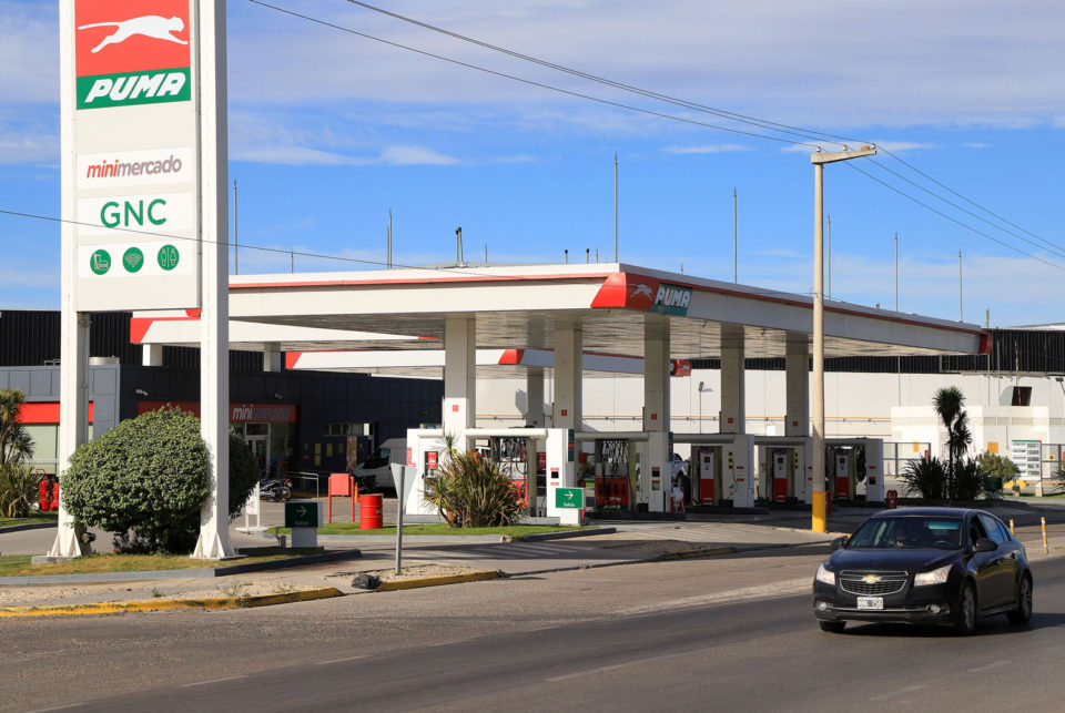Estacioneros preocupados se reunieron con Nación por el precio de las naftas
