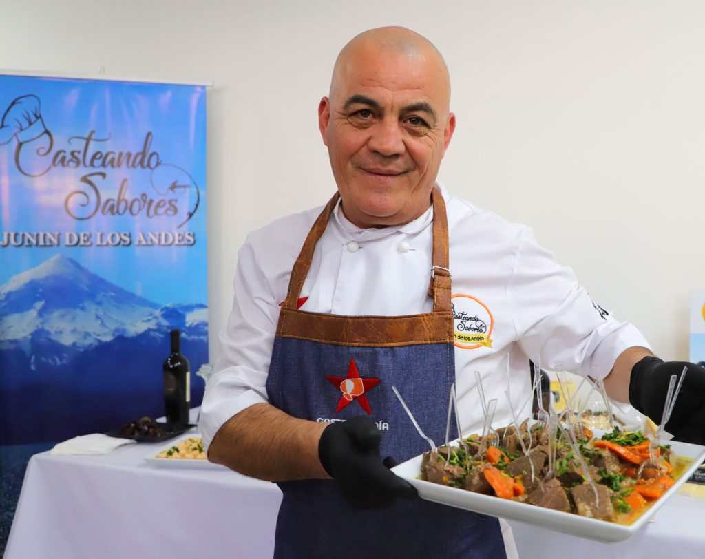 Casteando sabores: Arranca la fiesta gastronómica en la tierra del Lanín